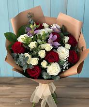 Букет цветов из:  Розы и Альстромерии в Троицком