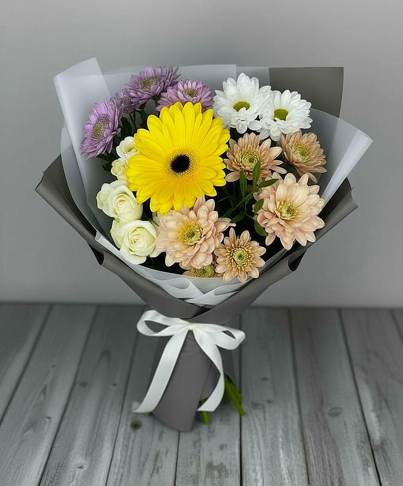 Букет цветов из: Розы, Герберы и Хризантемы в Троицком