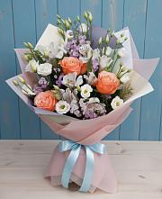 Букет цветов из:  Лизиантусы, Розы, Альстромерии и Гипсофила #REPLACE_PRED# Троицком