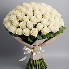 Букет 101 беля роза Белоснежка в Троицком