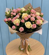 Букет цветов из:  Розы в Троицком