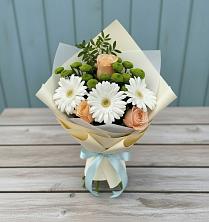 Букет цветов из:  Герберы, Розы и Хризантемы в Троицком