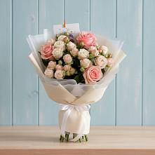 Букет цветов из:  Розы в Троицком