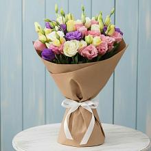 Букет цветов из:  Лизиантусы в Троицком