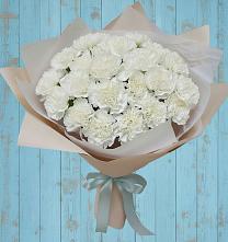 Букет цветов из:  Гвоздики в Троицком