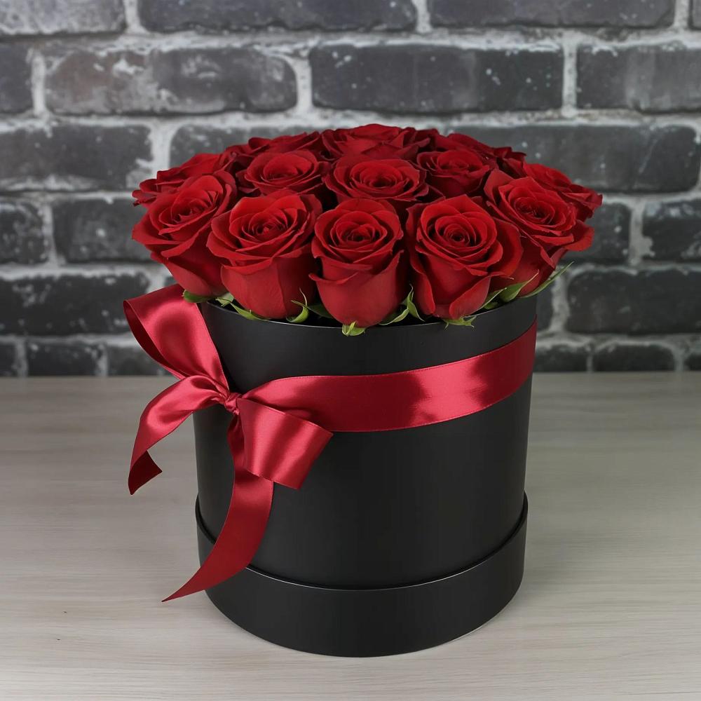 Цветочная композиция из Розы в шляпной коробке в Троицком